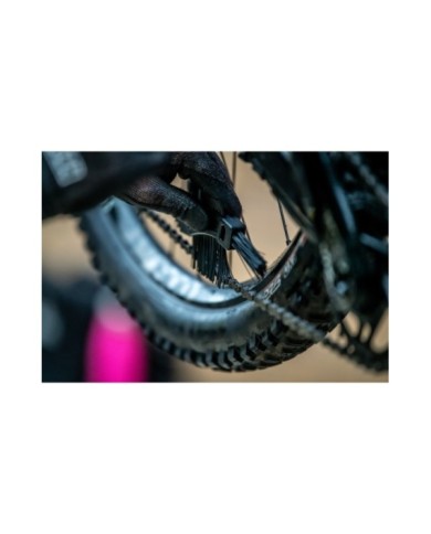 Muc-Off Muc-Off Claw Brush