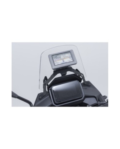 SW-MOTECH Navi-Halter im Cockpit
