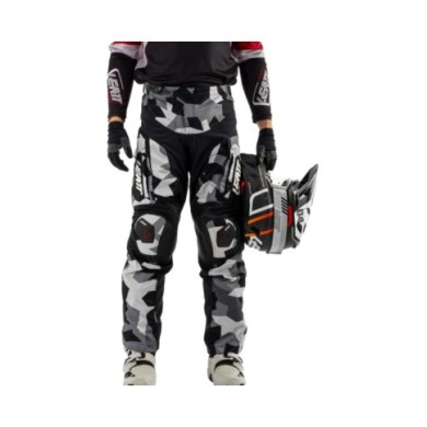 Leatt Pant Moto 5.5 Enduro Forge black-camo
