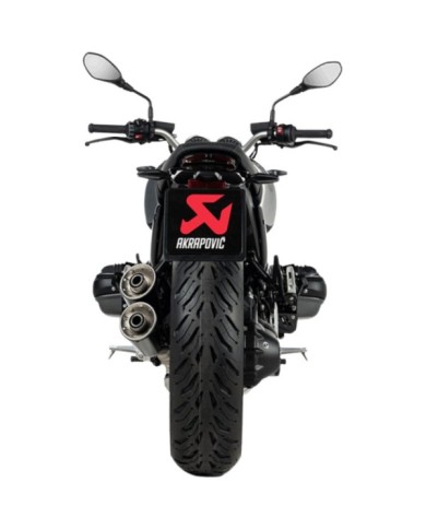 AKRAPOVIC Système d'échappement Slip-On Line (acier inoxydable)