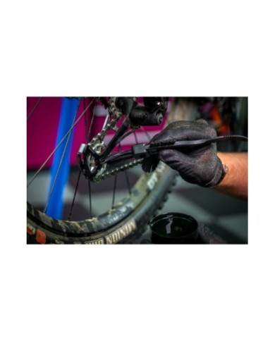 Muc-Off Muc-Off Claw Brush