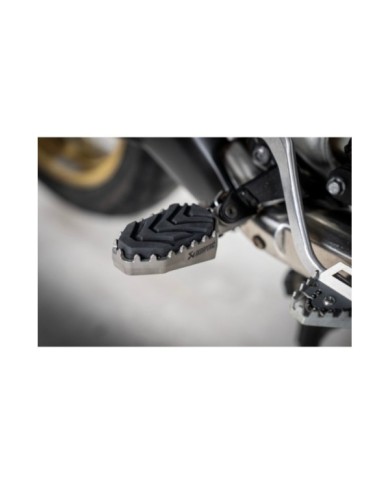 AKRAPOVIC Repose-pieds Adventure (titane)
